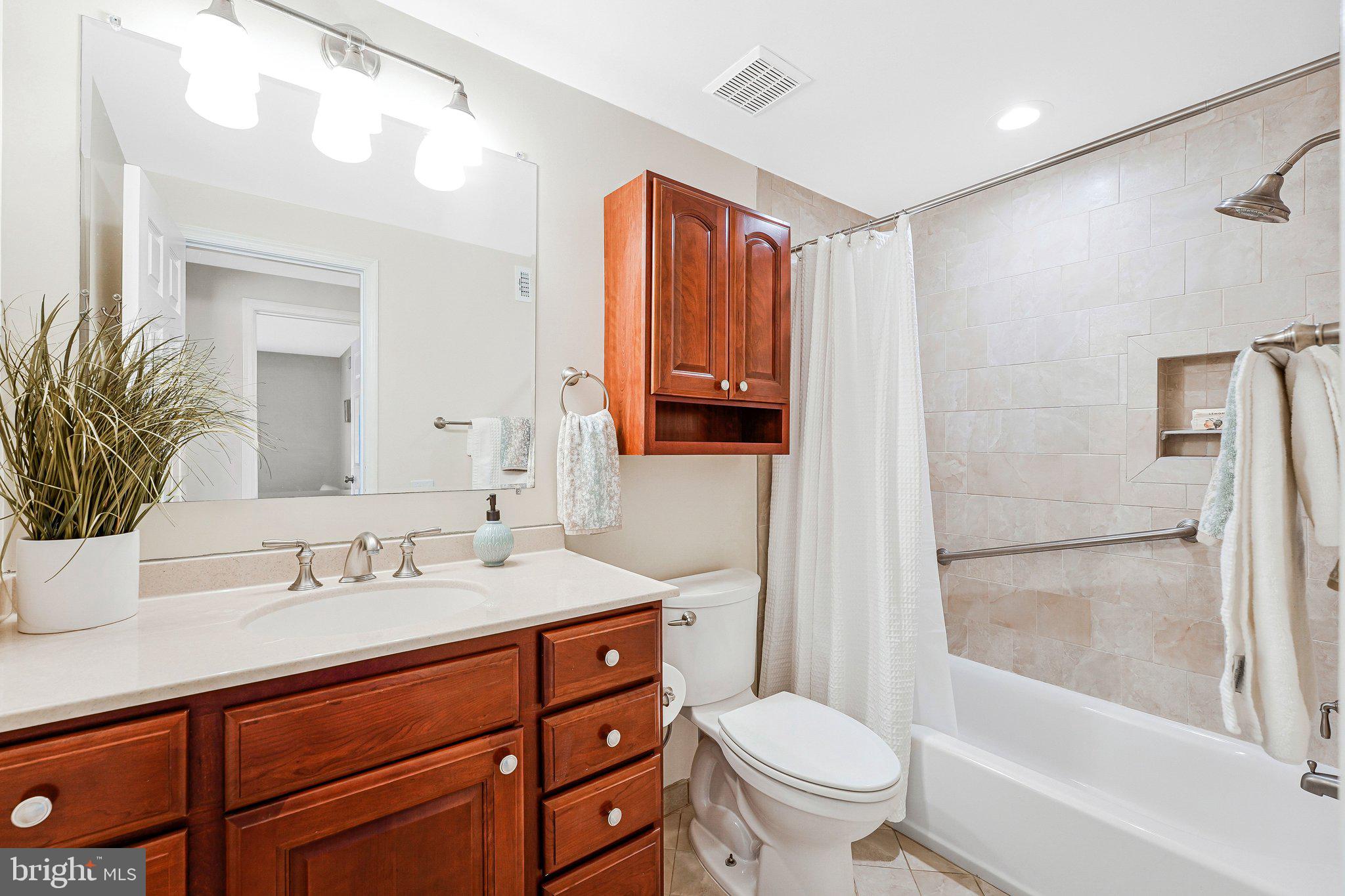 10719 OAKENSHAW COURT