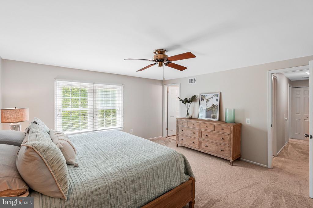 10719 OAKENSHAW COURT