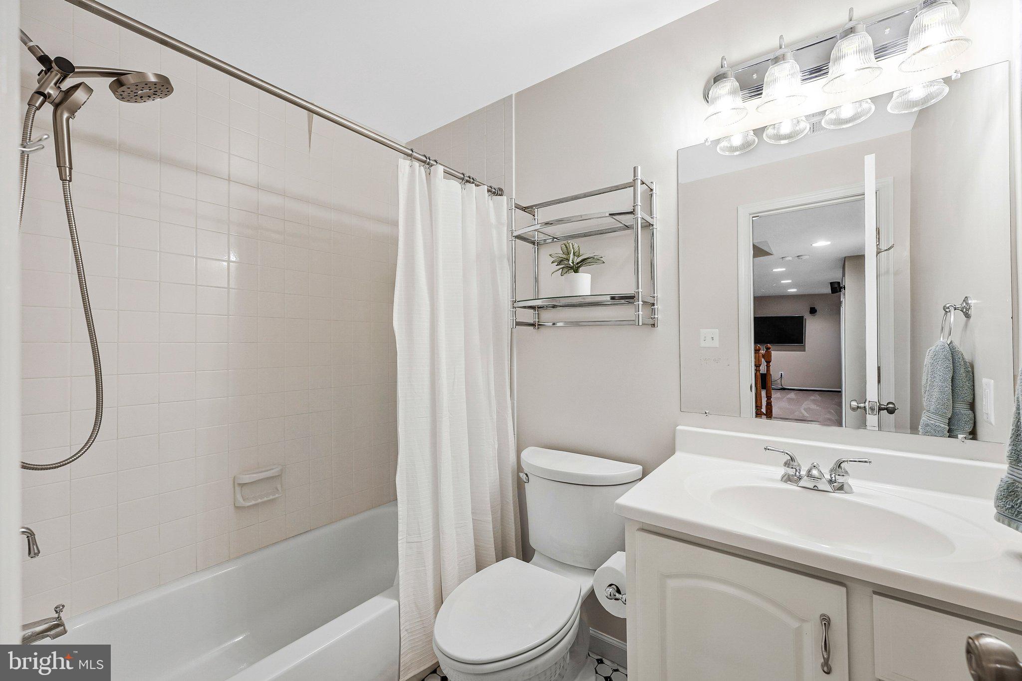 10719 OAKENSHAW COURT