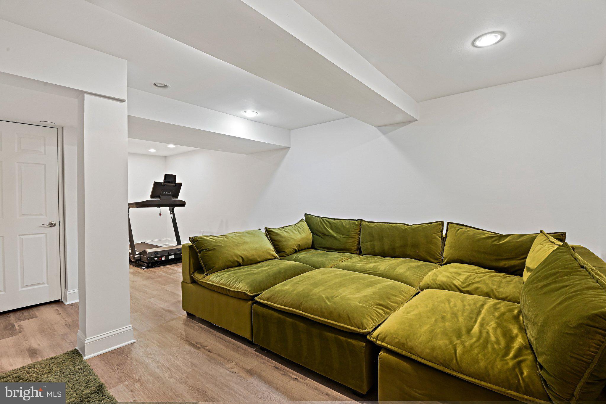 12527 CHASBARB TERRACE