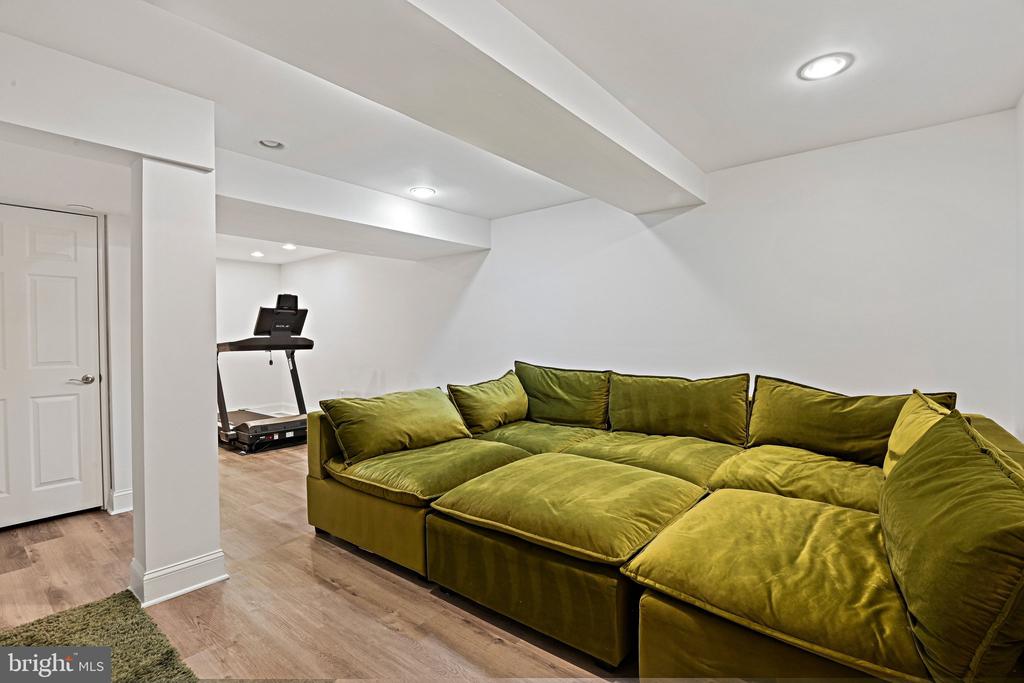 12527 CHASBARB TERRACE