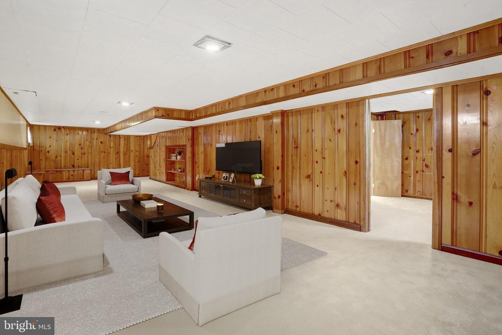 4515 KLING DRIVE