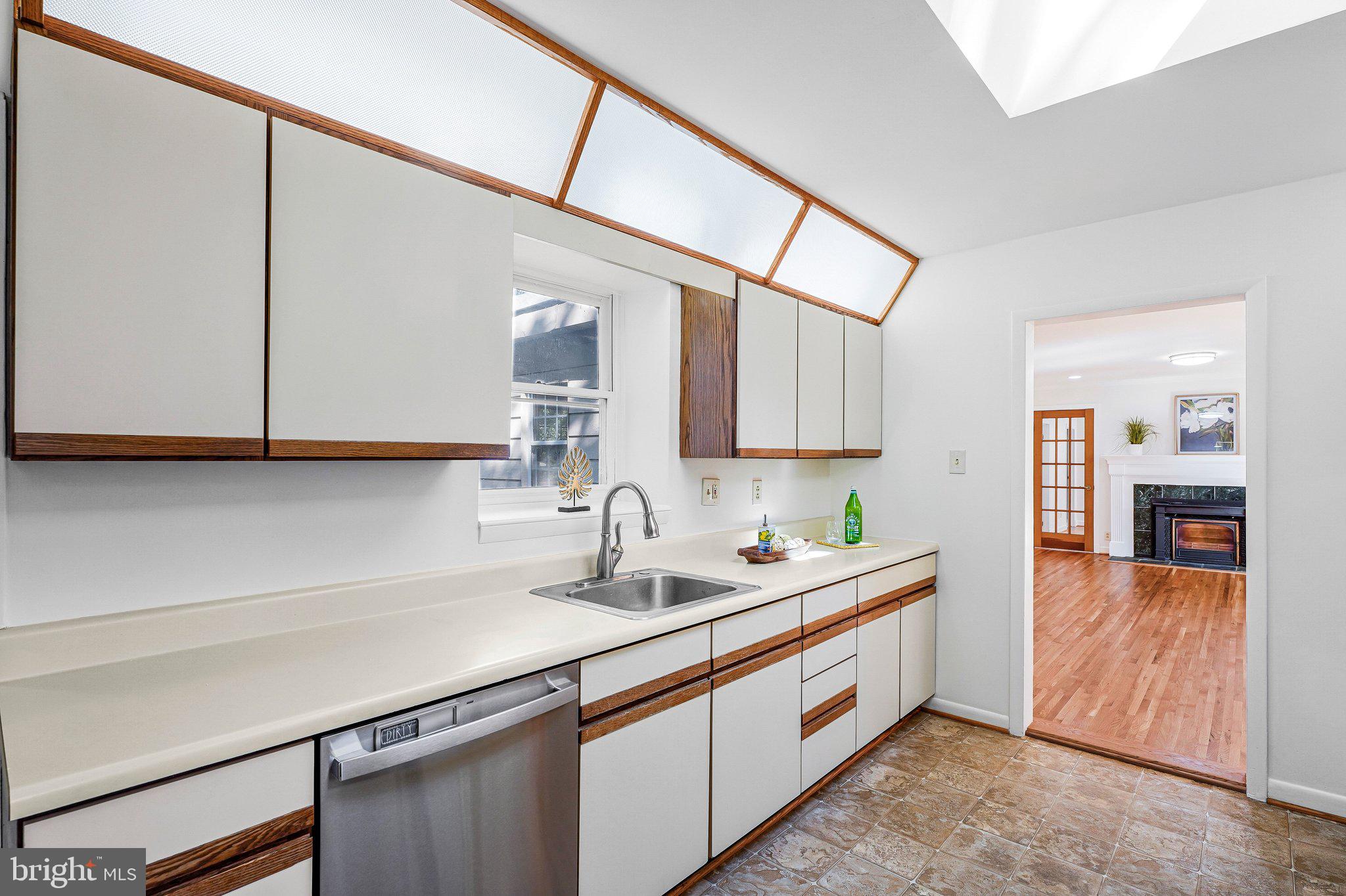 2718 PIONEER LANE
