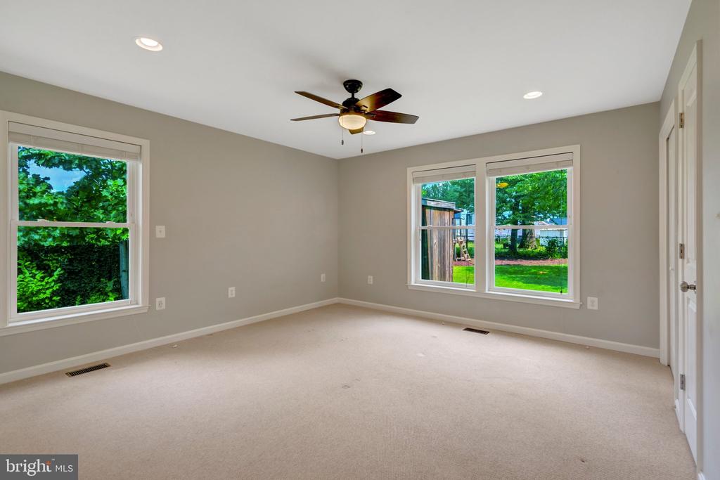 2017 EDGAR COURT