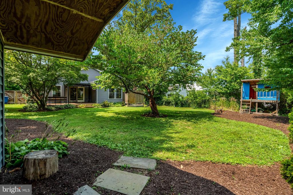 2017 EDGAR COURT