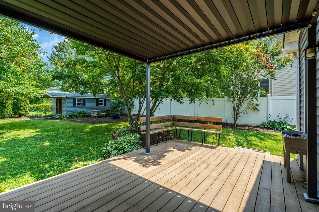 2017 EDGAR COURT