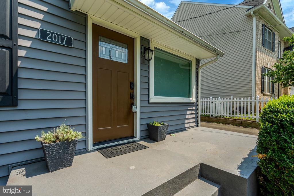 2017 EDGAR COURT