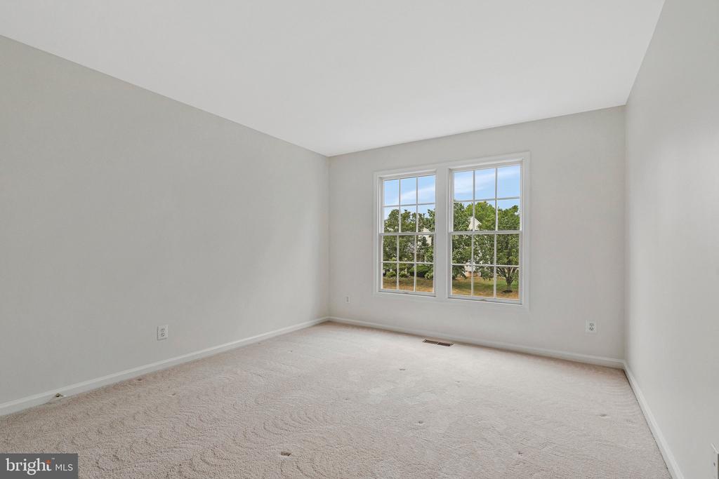 44269 COBHAM STATION COURT