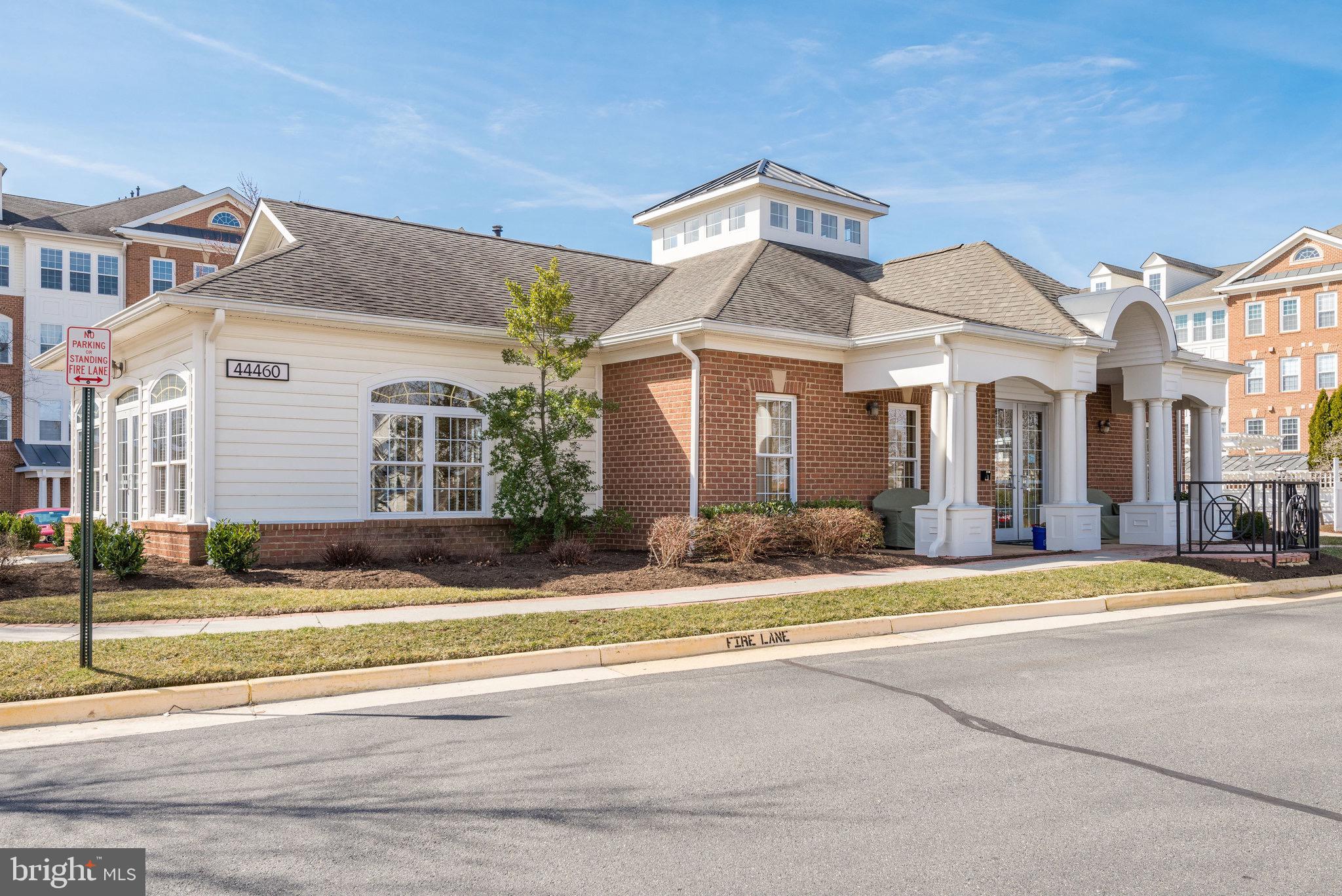 44269 COBHAM STATION COURT
