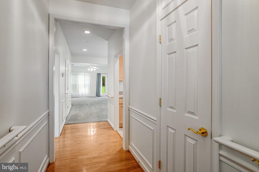 64 Gladstone Dr