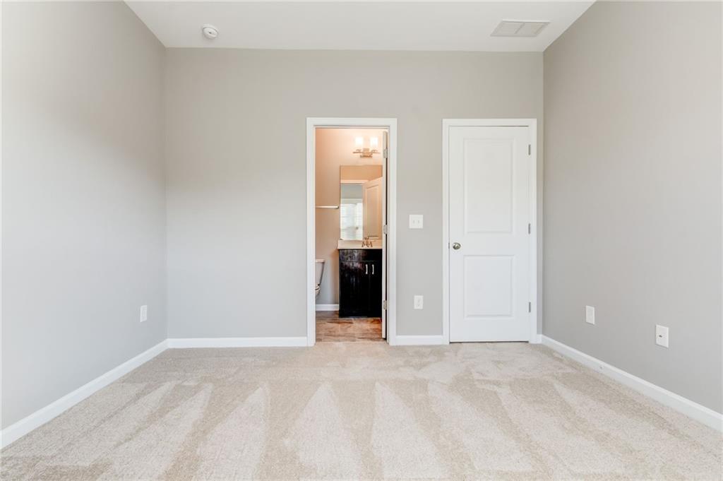 633 Broadview Place