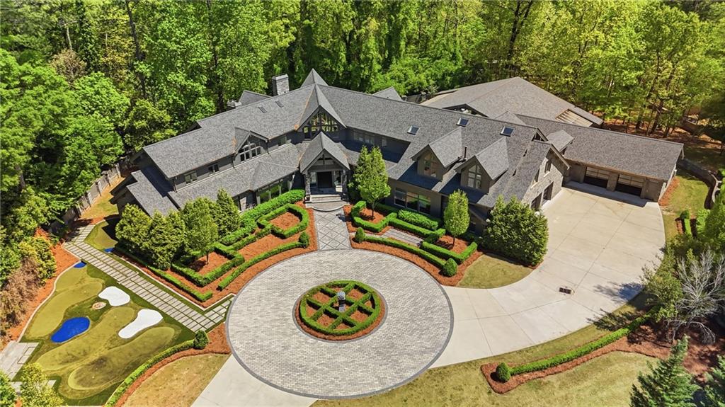 2883 W Roxboro Road NE