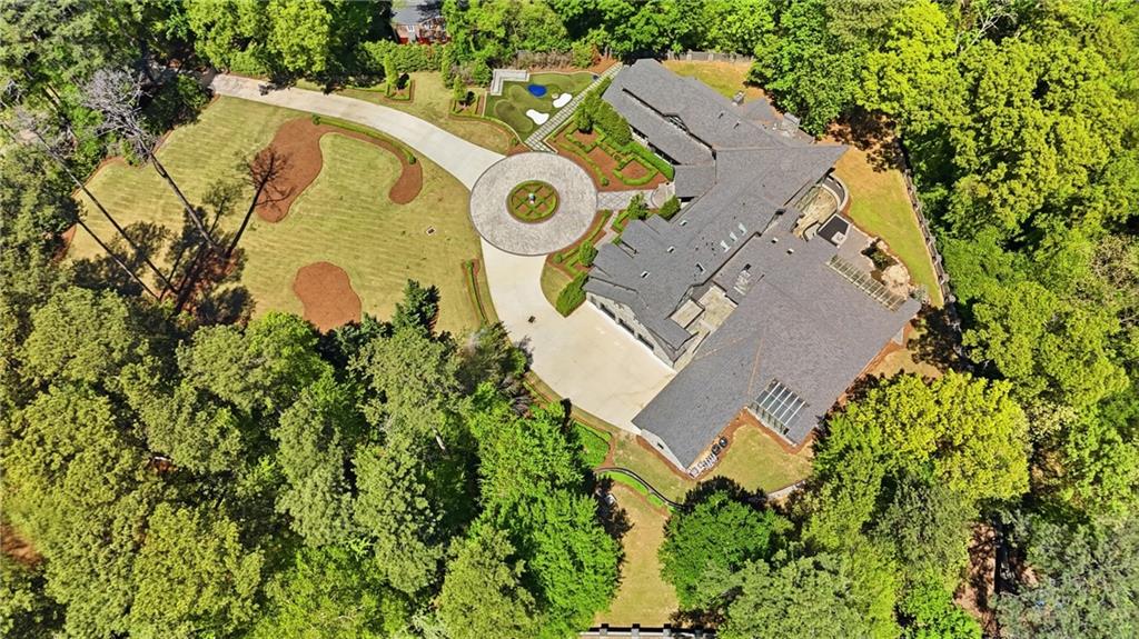 2883 W Roxboro Road NE