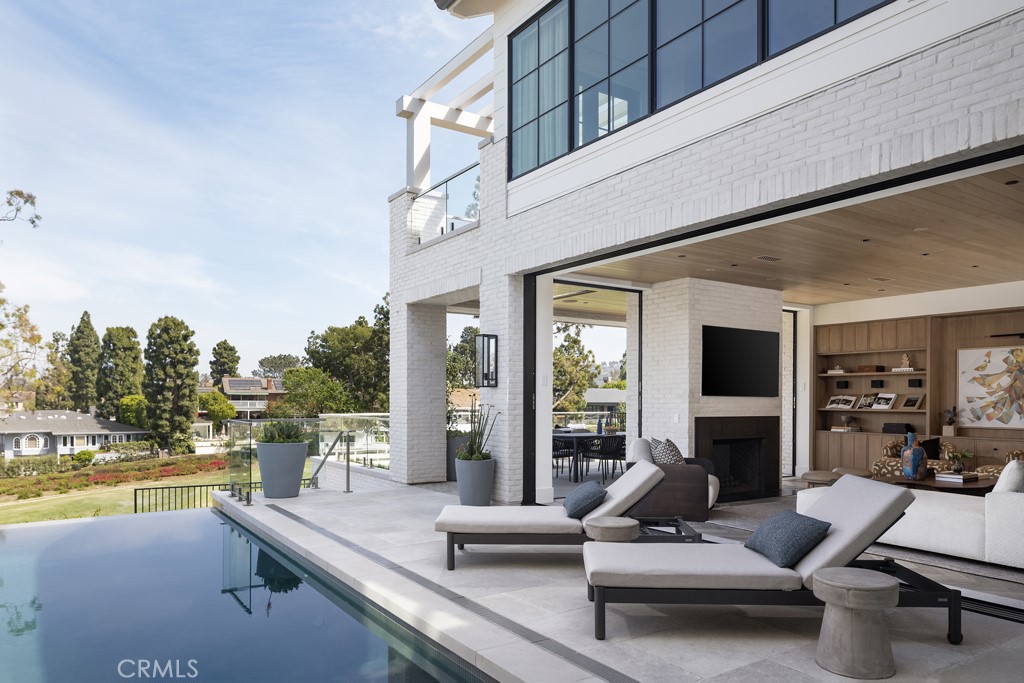 8 Cherry Hills