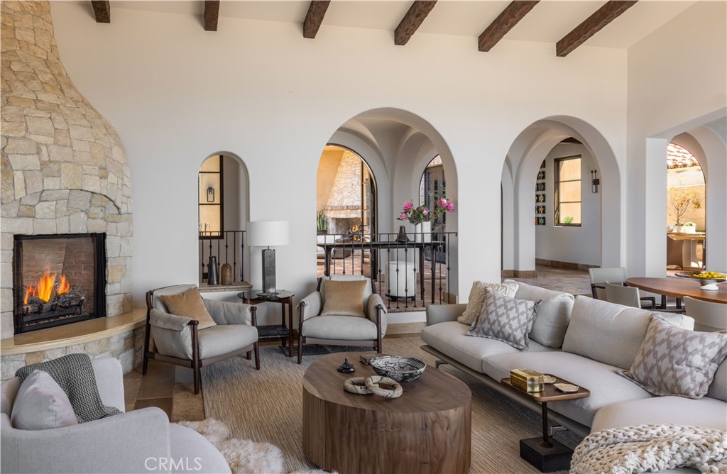 342 W Paseo De Cristobal