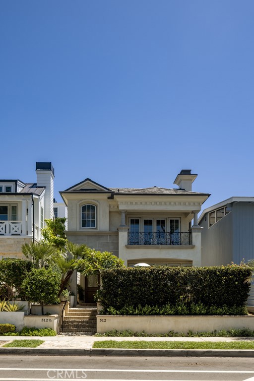 512 Avocado Avenue