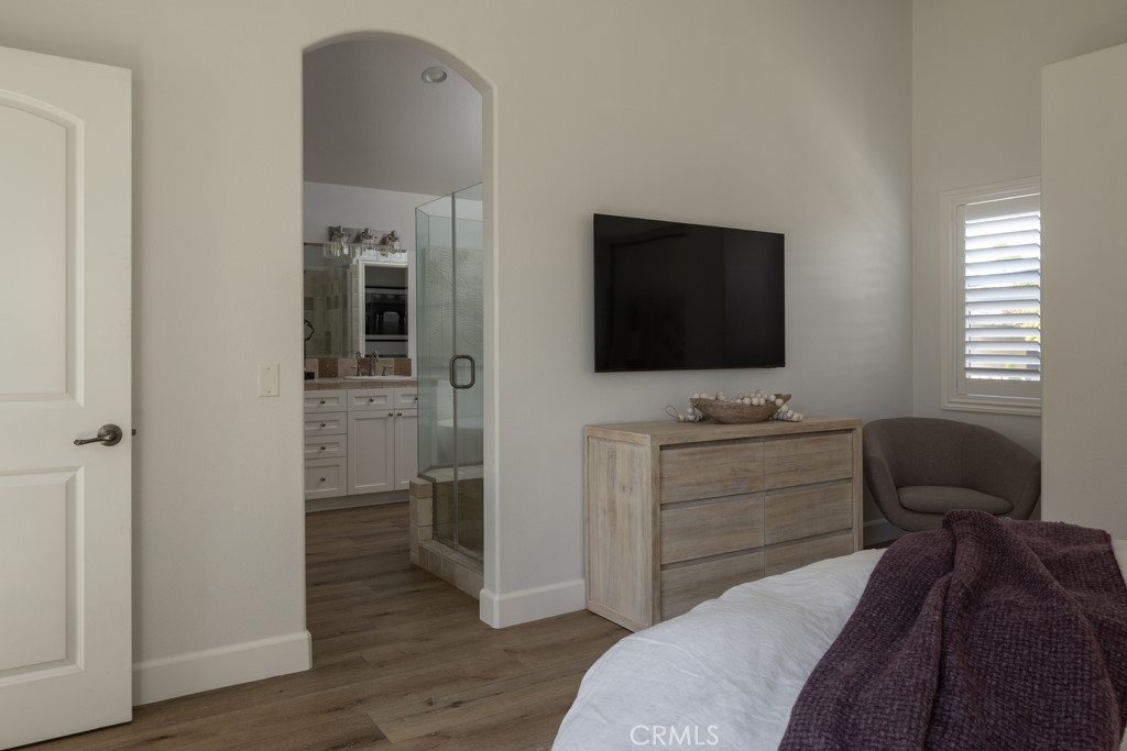 Furnished Lease in The Village