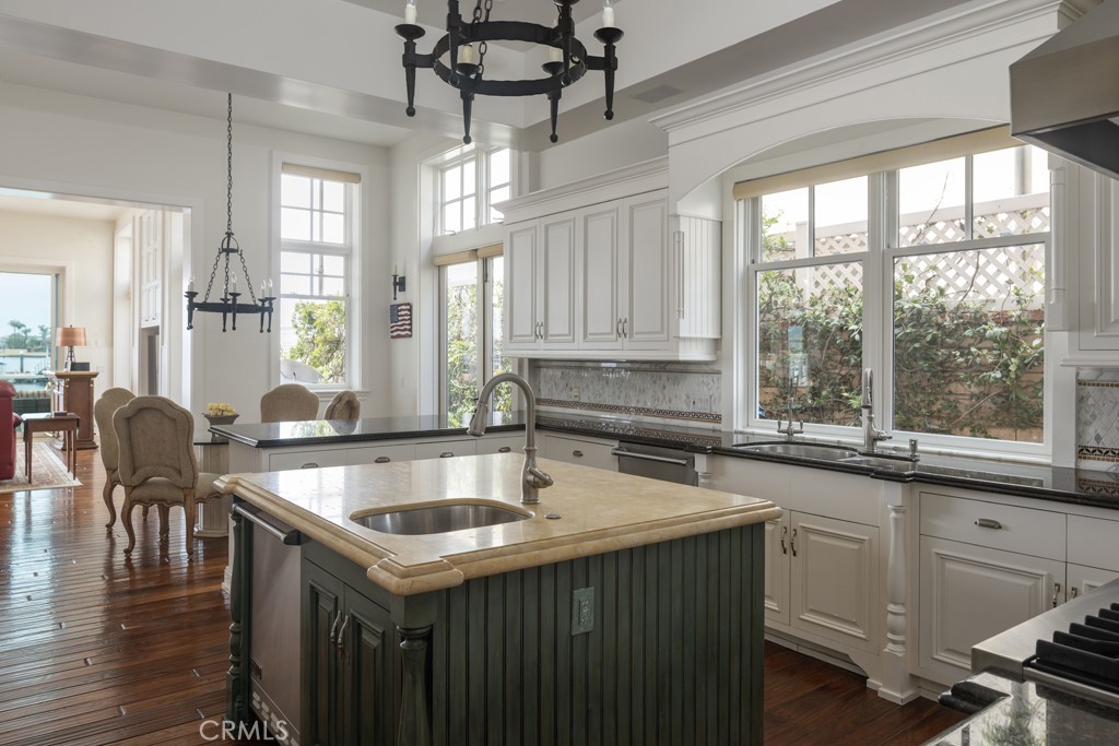 2323 Bayside Drive