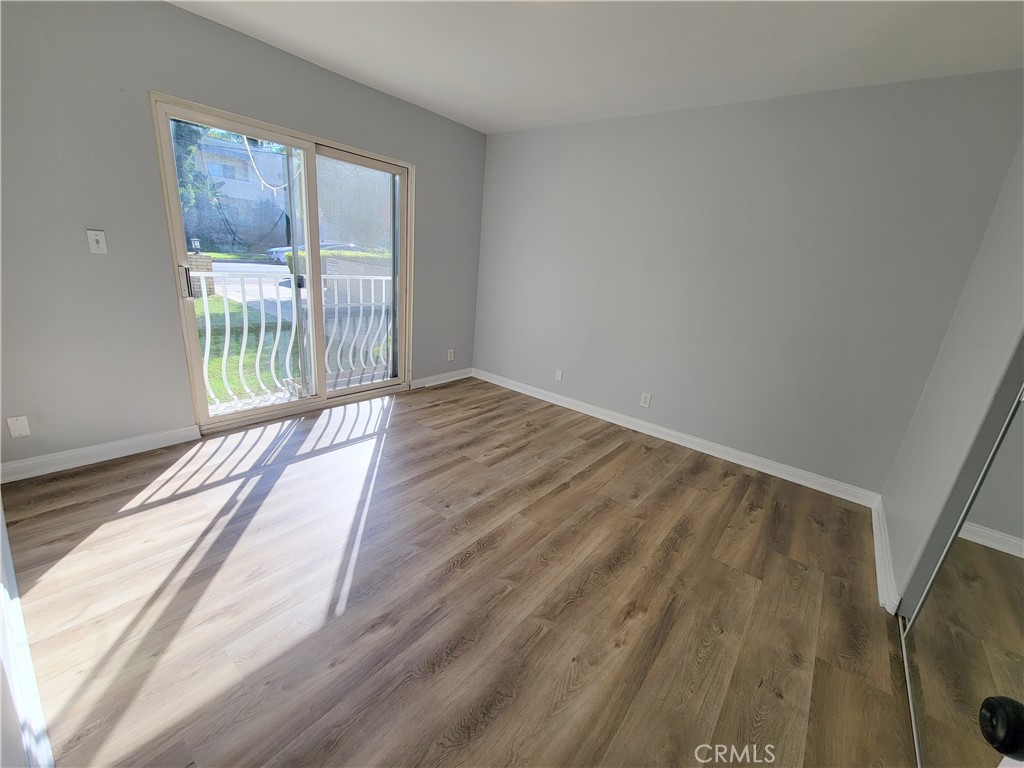 14701 Dickens Street