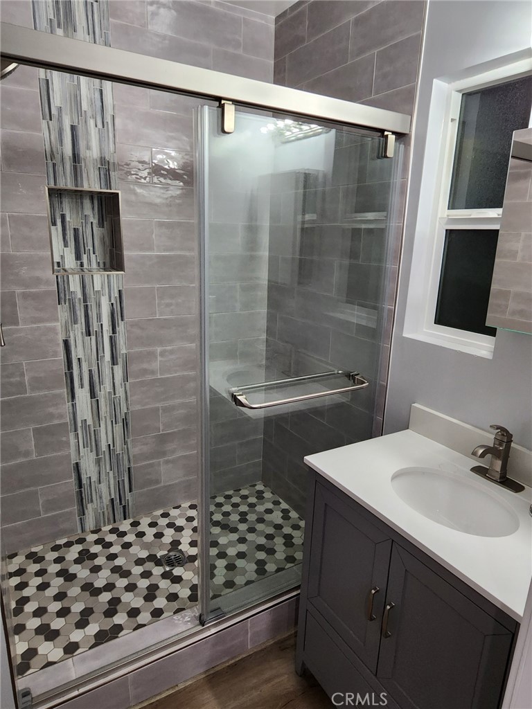 4930 Hesperia Avenue