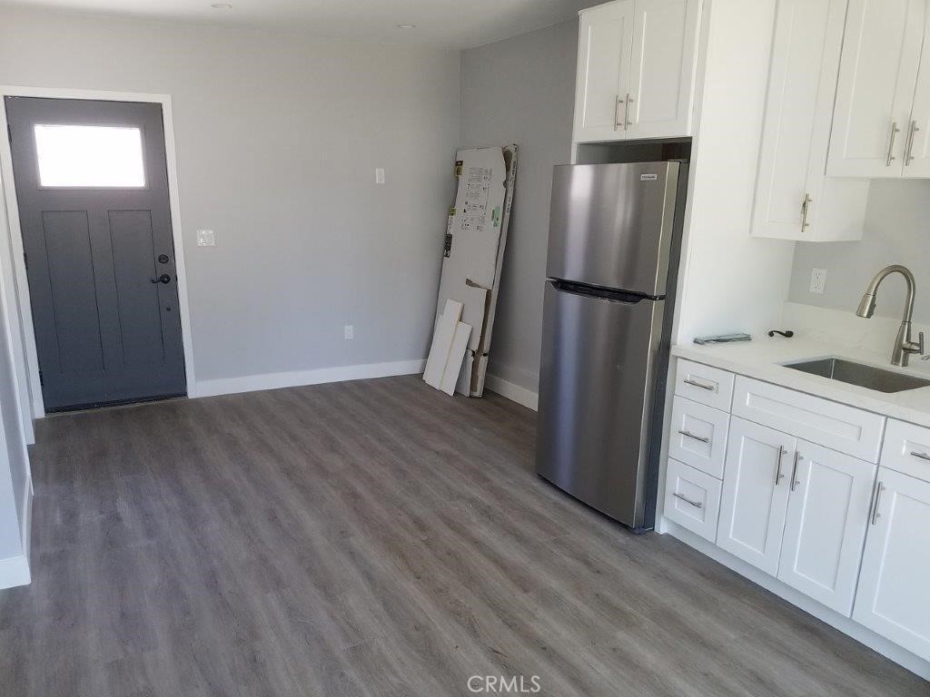 4930 Hesperia Avenue