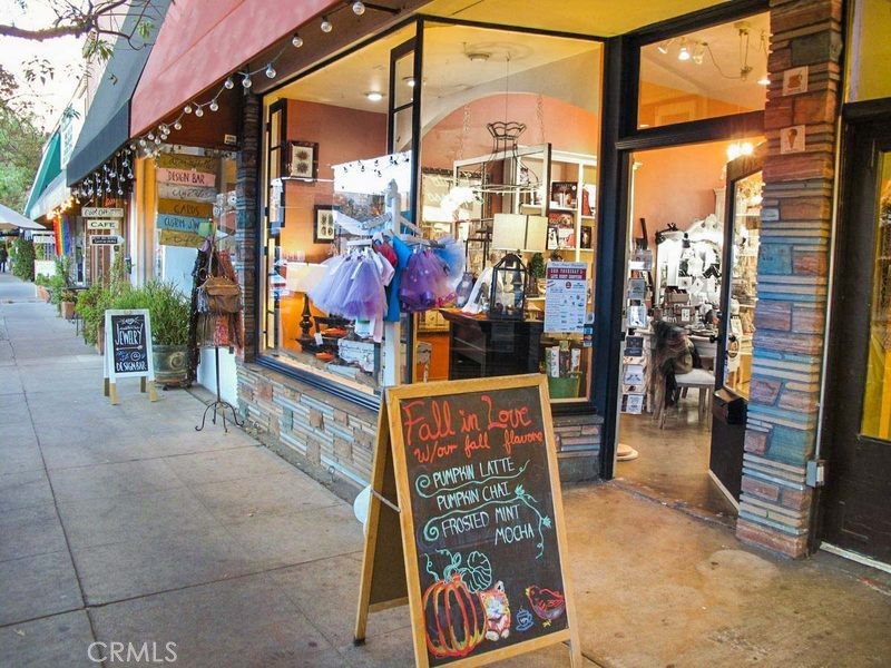 11636 Valley Spring Lane