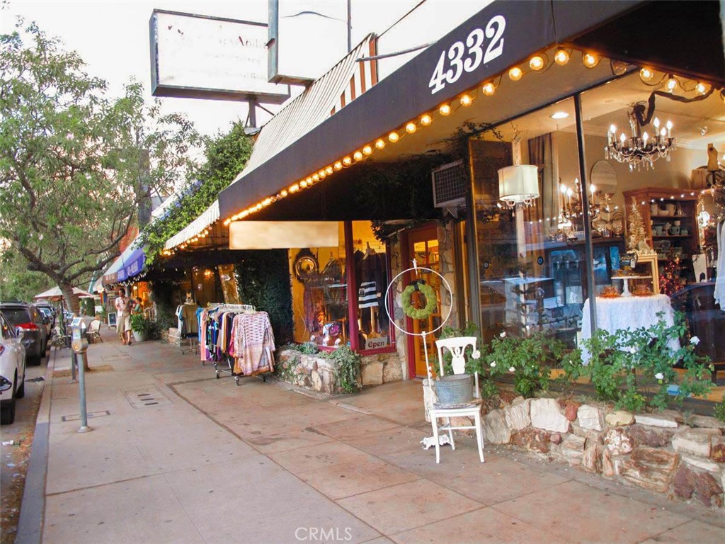 11636 Valley Spring Lane