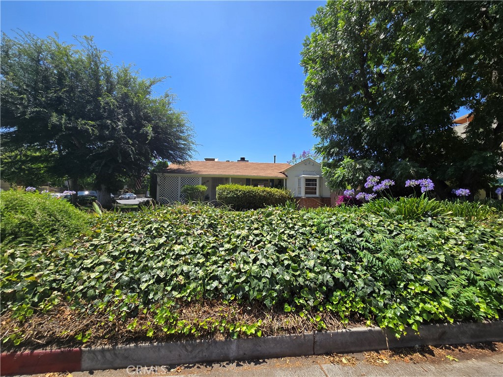 11636 Valley Spring Lane