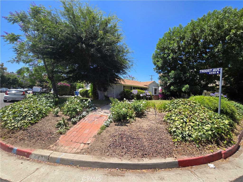 11636 Valley Spring Lane