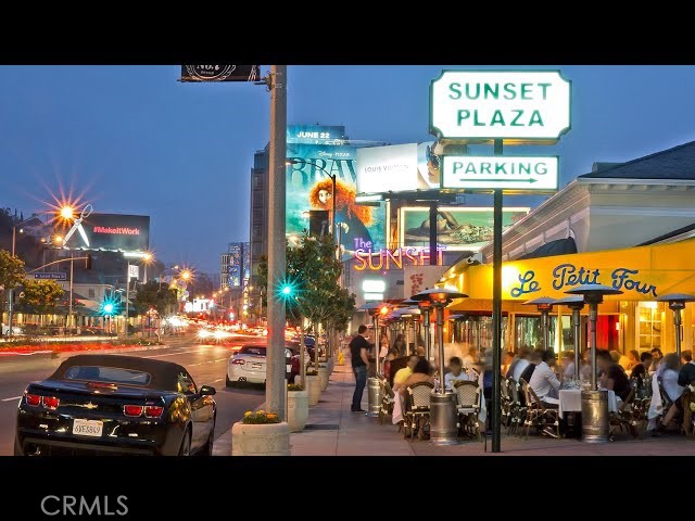 1129 1/2 N Clark Street 1129 1/2