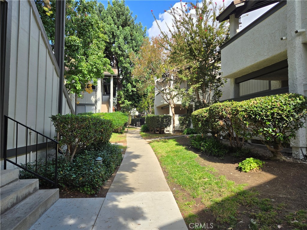 1344 E Hillcrest Drive 34