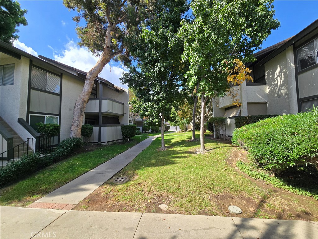 1344 E Hillcrest Drive 34