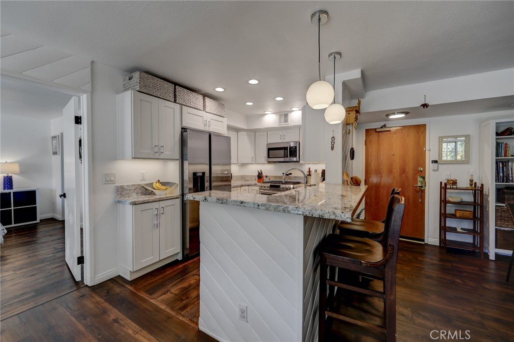 4249 Longridge Avenue