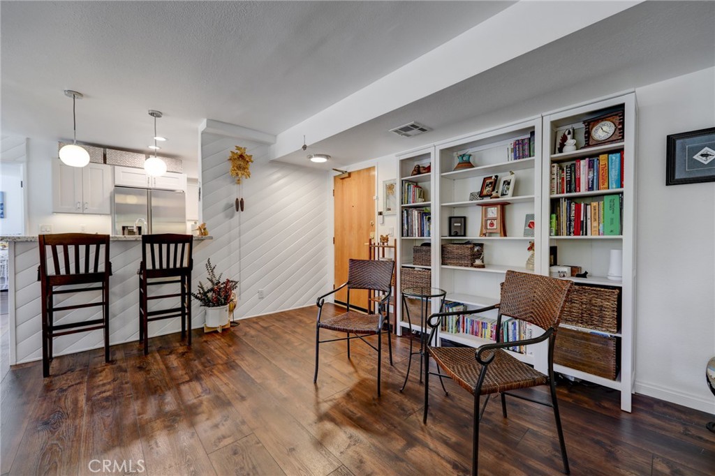 4249 Longridge Avenue