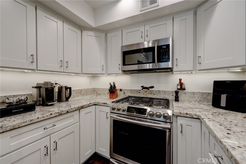 4249 Longridge Avenue