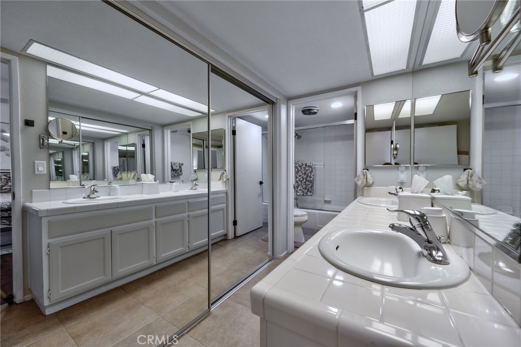 4249 Longridge Avenue