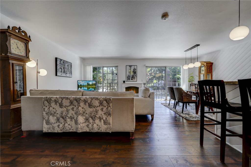 4249 Longridge Avenue