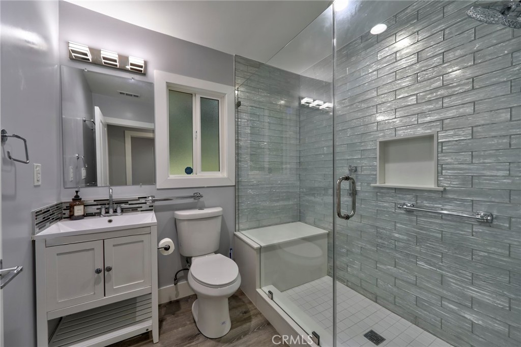 3212 W Valley Heart Drive