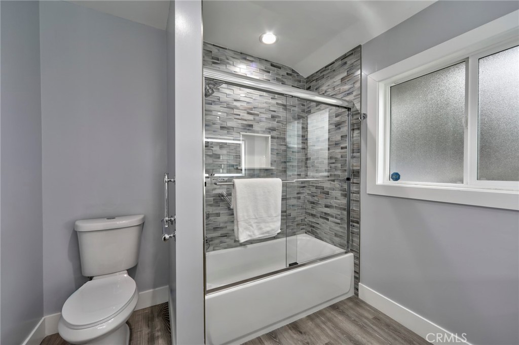 3212 W Valley Heart Drive