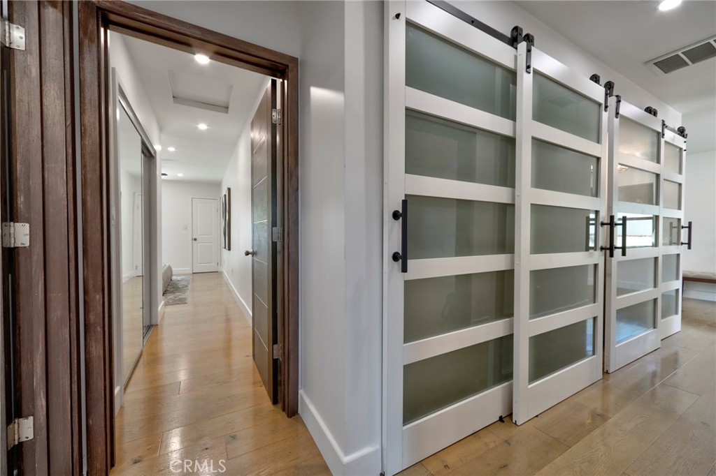 12701 Kling Street, Studio City, CA 91604