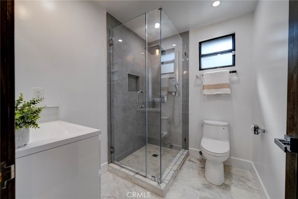 12701 Kling Street, Studio City, CA 91604