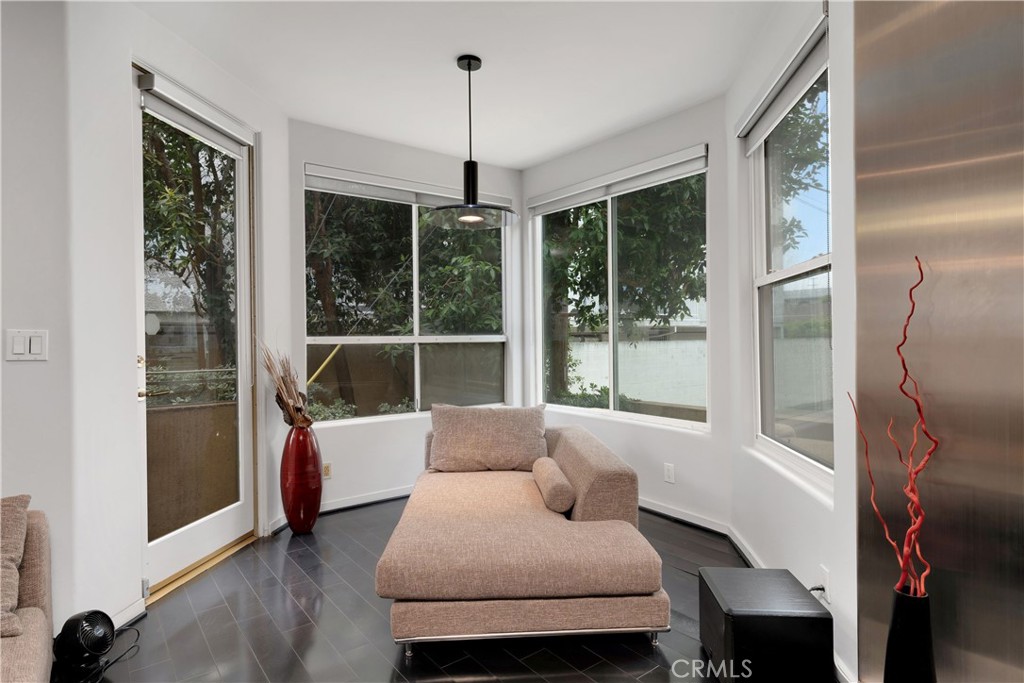 12841 Bloomfield 103