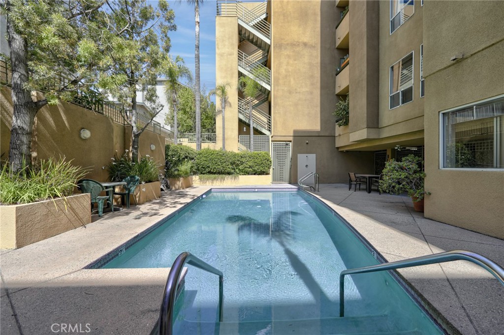 12841 Bloomfield 103