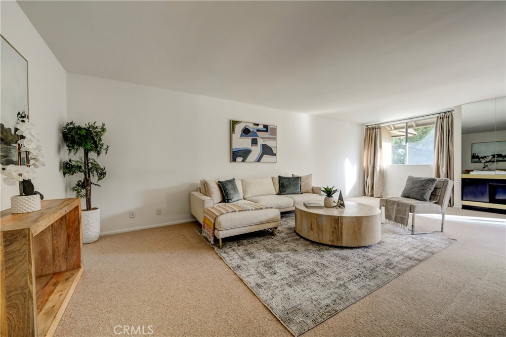 14141 Dickens 301 Sherman Oaks, CA 91423