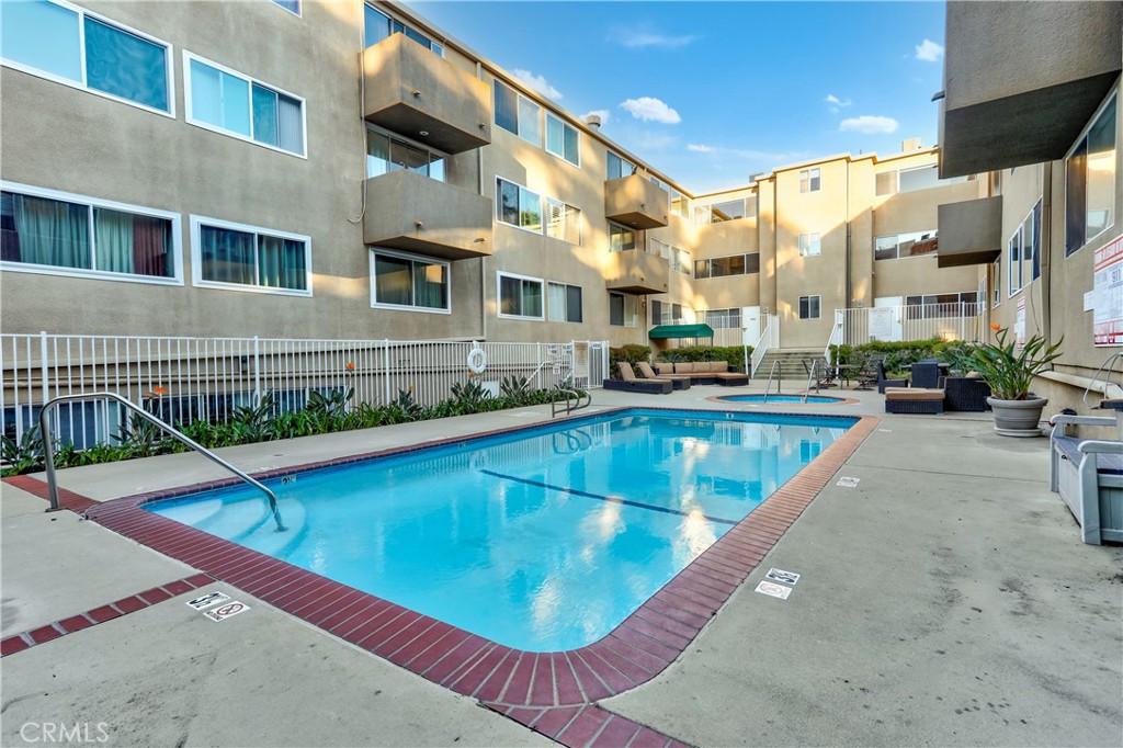 14141 Dickens 301 Sherman Oaks, CA 91423