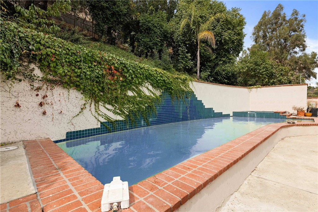 4007 Alta Mesa