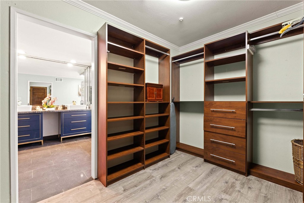 4007 Alta Mesa