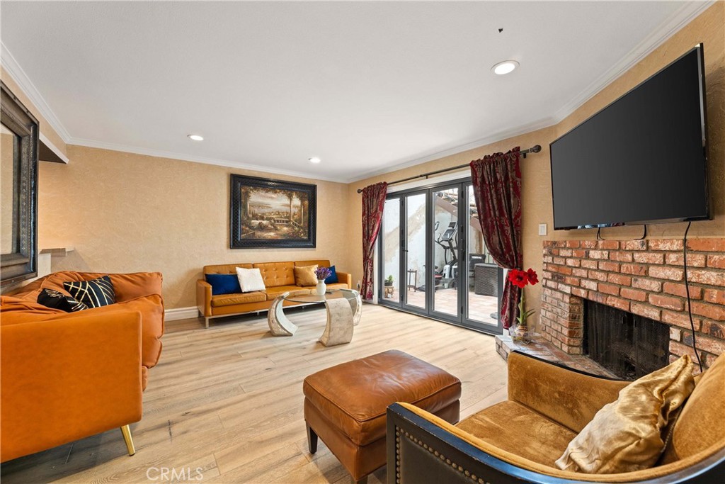 4007 Alta Mesa
