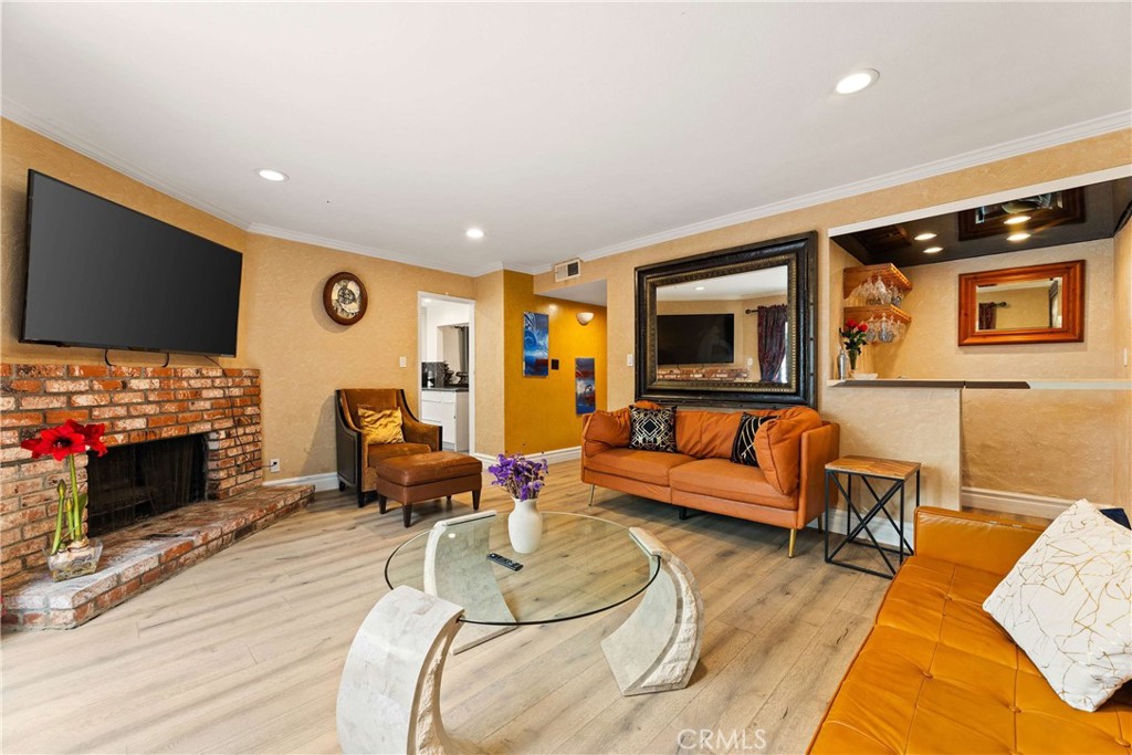 4007 Alta Mesa
