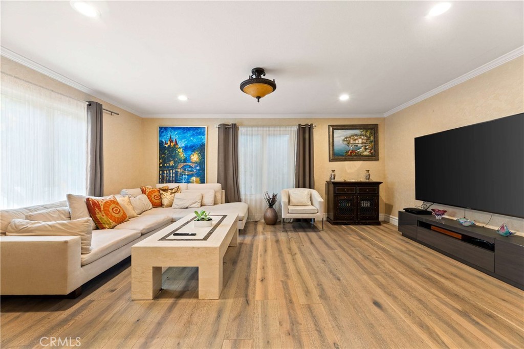 4007 Alta Mesa